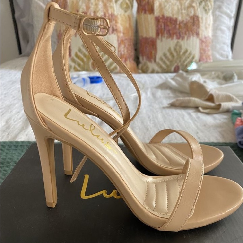 Nude Heels, Size 5.5